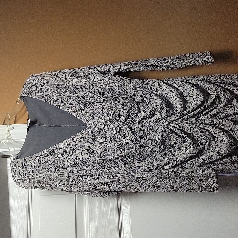 VENUS Gray Paisley Dress